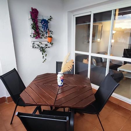 2Bdr Sunny Apartment With Pool And Private Parking In Benalmadena Exterior photo